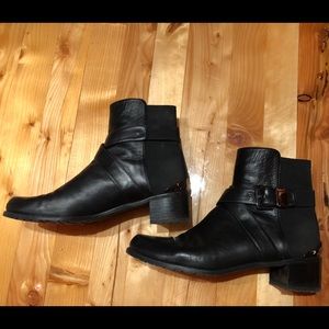 Stuart Weitzman Manlow Buckle Bootie (Size 10)